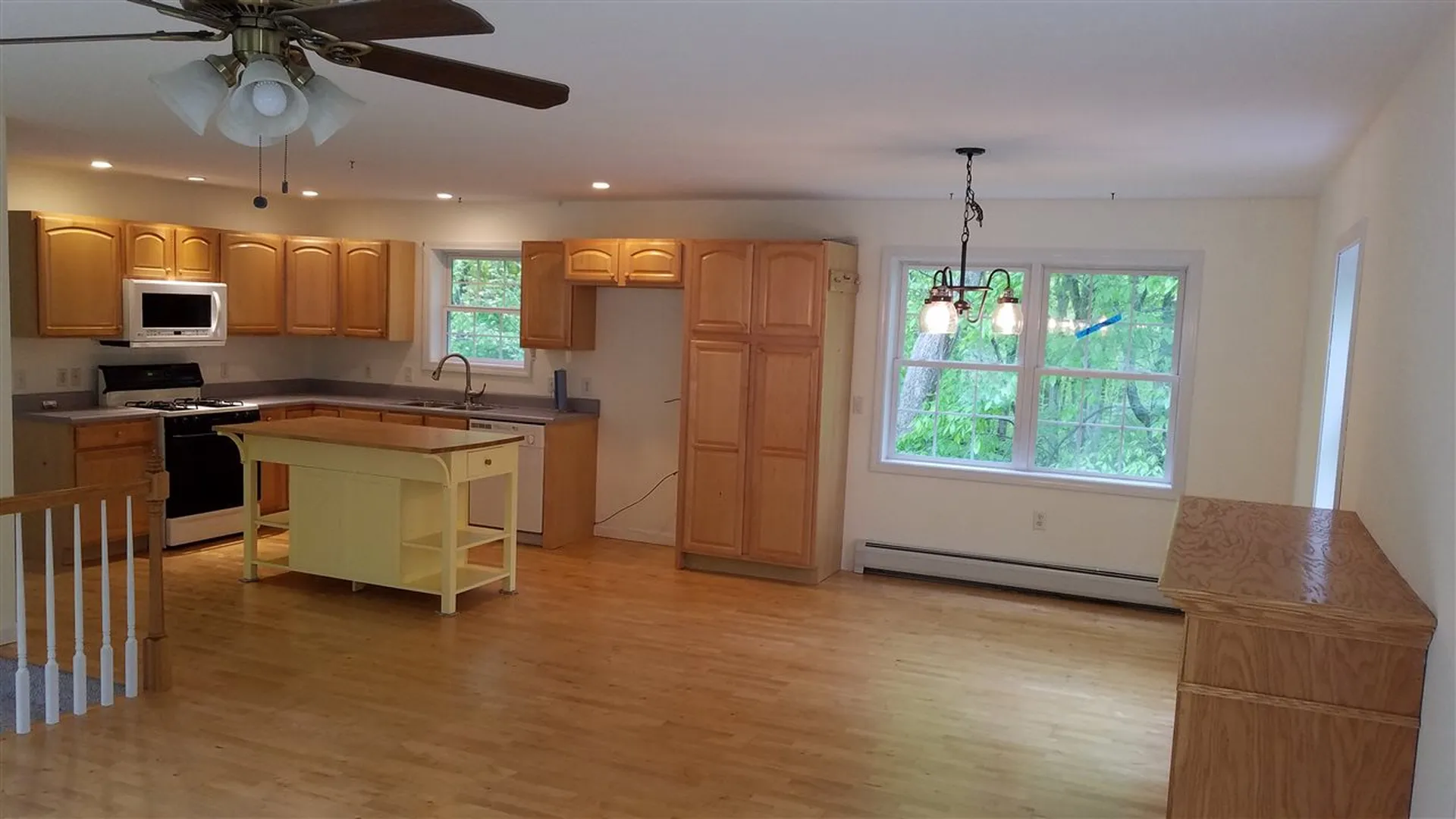 47 Lovers Lane Grand Isle VT 05458-2321