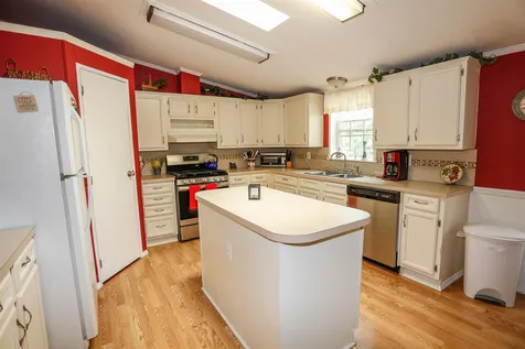 8 Merissa Drive Allenstown NH 03275