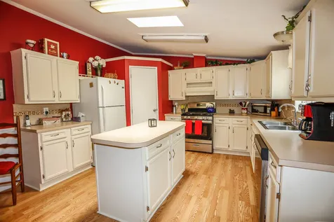 8 Merissa Drive Allenstown NH 03275