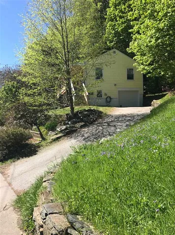 82 Carriage Hill Road Brattleboro VT 05301