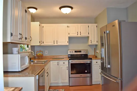 82 Carriage Hill Road Brattleboro VT 05301