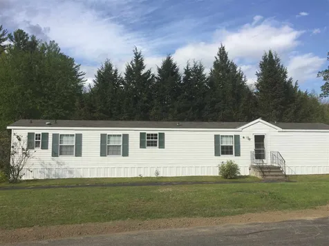 26 Cormier Drive Rochester NH 03867
