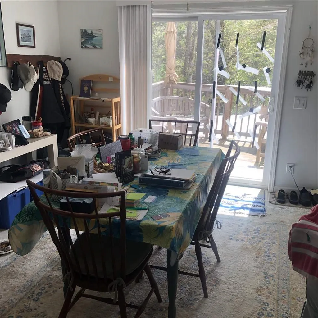 16 Bishops Gate Road Wolfeboro NH 03894