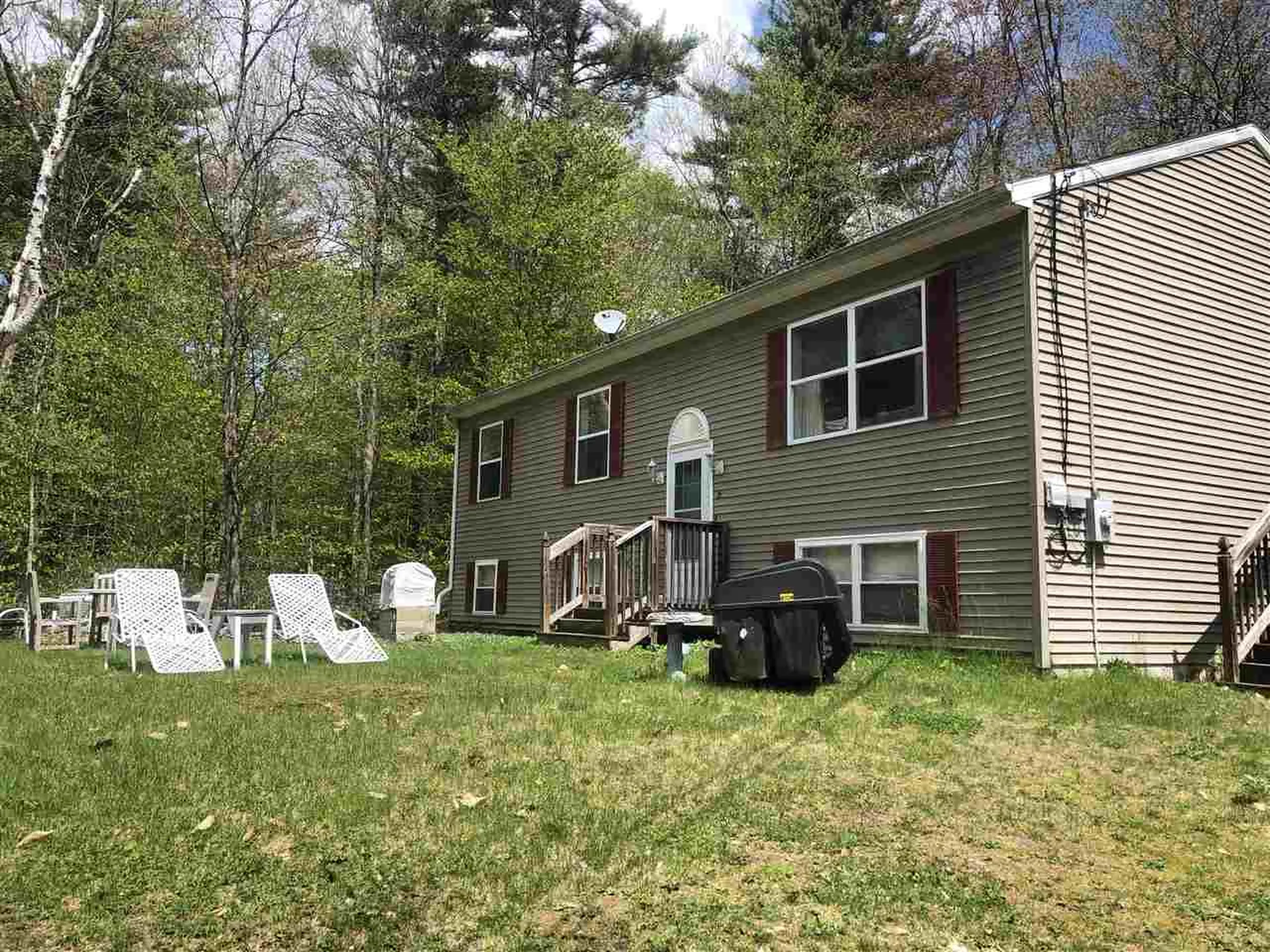 16 Bishops Gate Road Wolfeboro NH 03894
