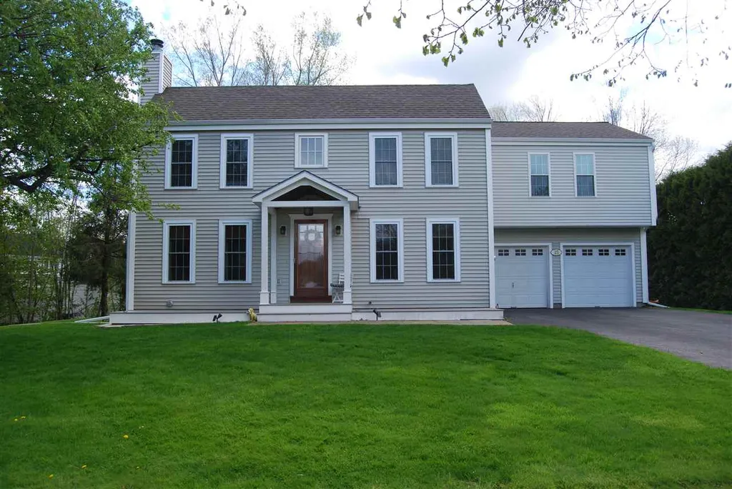 15 Muirfield Road Burlington VT 05408