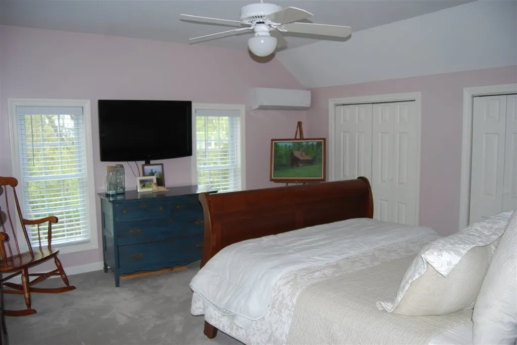 15 Muirfield Road Burlington VT 05408