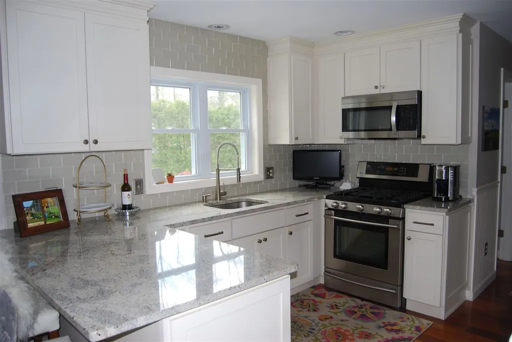 15 Muirfield Road Burlington VT 05408