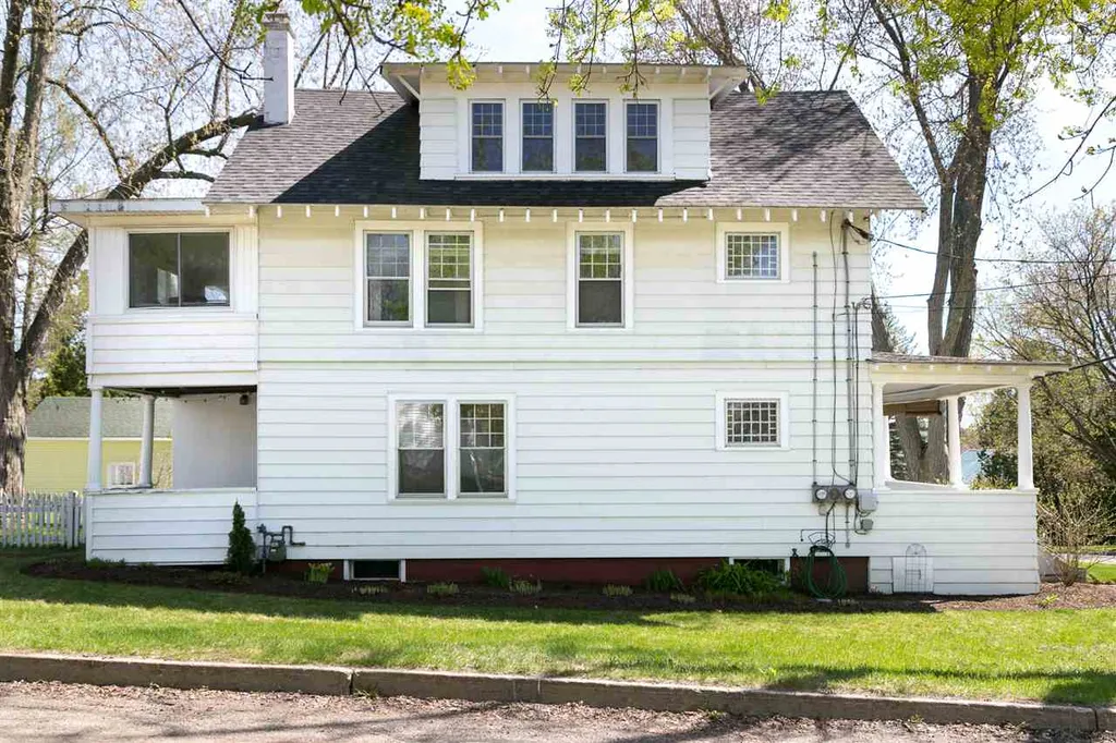 33 Hood Street Winooski VT 05404