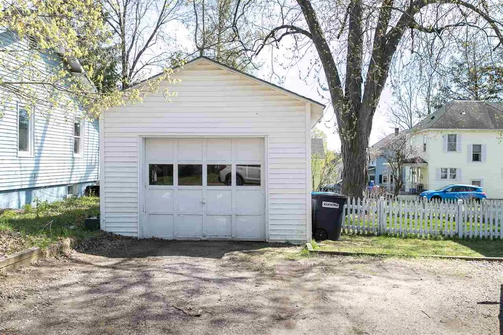 33 Hood Street Winooski VT 05404