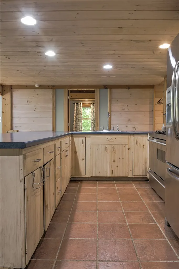 677 Tolman Pond Road Harrisville NH 03450