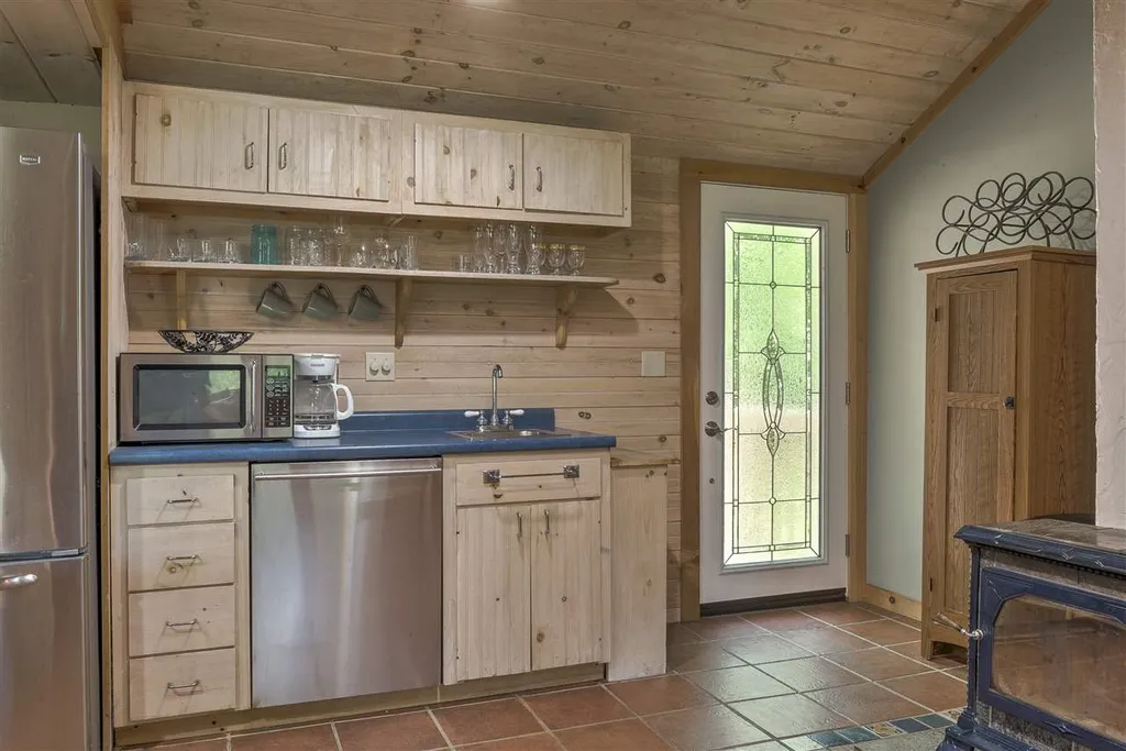 677 Tolman Pond Road Harrisville NH 03450