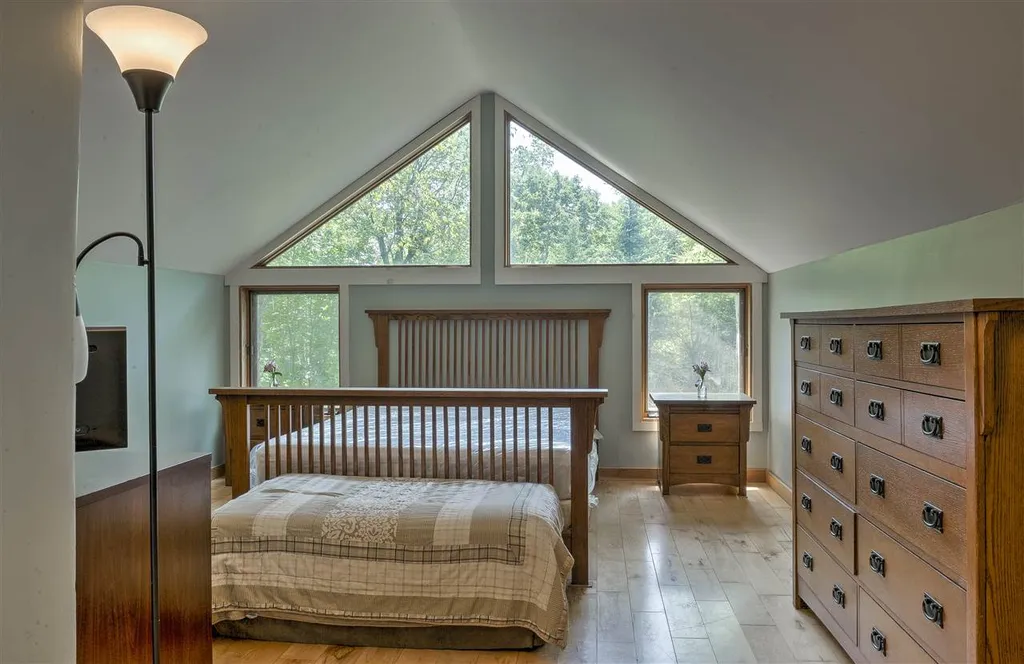 677 Tolman Pond Road Harrisville NH 03450