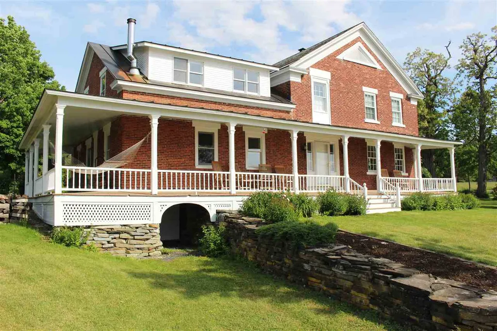 14 Adams Landing Road Grand Isle VT 05458