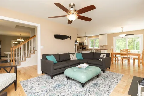 8 Cassie Lane Hampton NH 03842