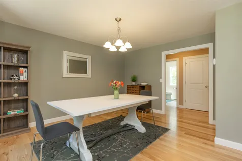 8 Cassie Lane Hampton NH 03842