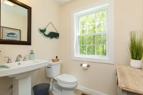 8 Cassie Lane Hampton NH 03842