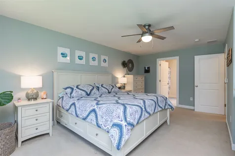 8 Cassie Lane Hampton NH 03842