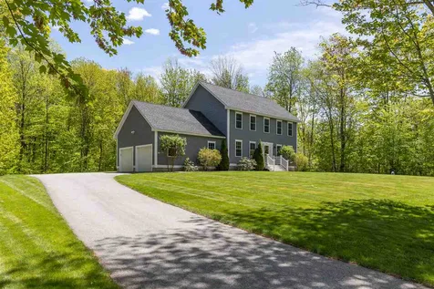 8 Cassie Lane Hampton NH 03842