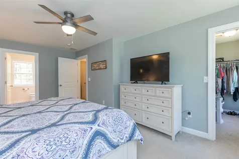 8 Cassie Lane Hampton NH 03842