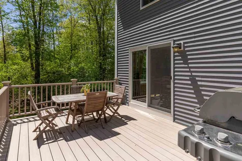 8 Cassie Lane Hampton NH 03842