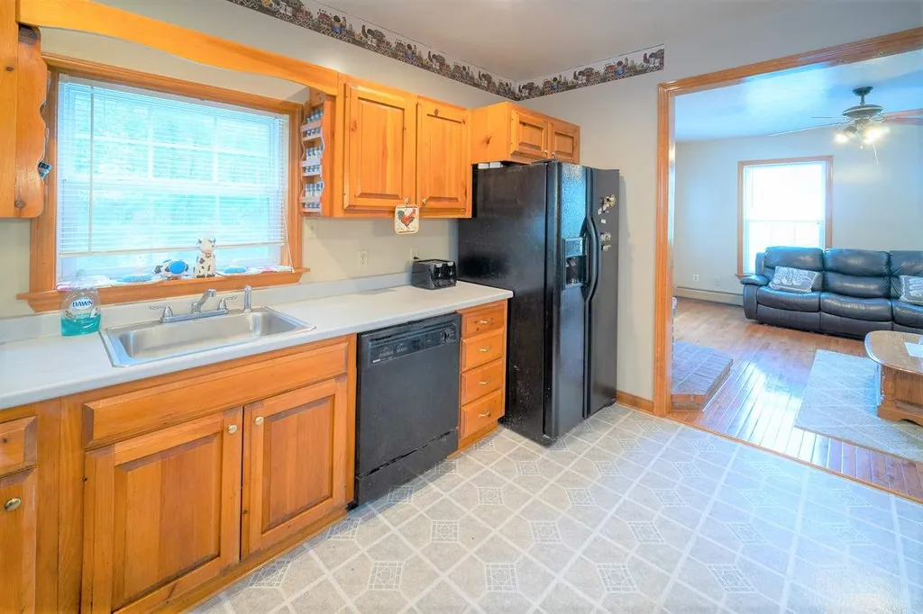 17 Sunrise Hill Road Thornton NH 03285