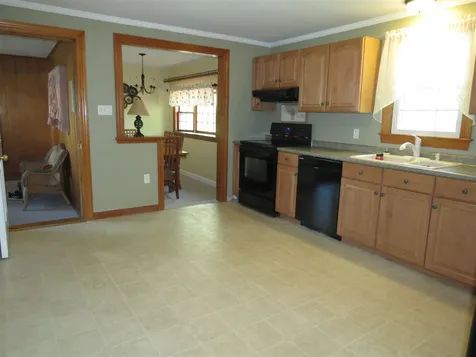 4 Henrietta Street Rochester NH 03867