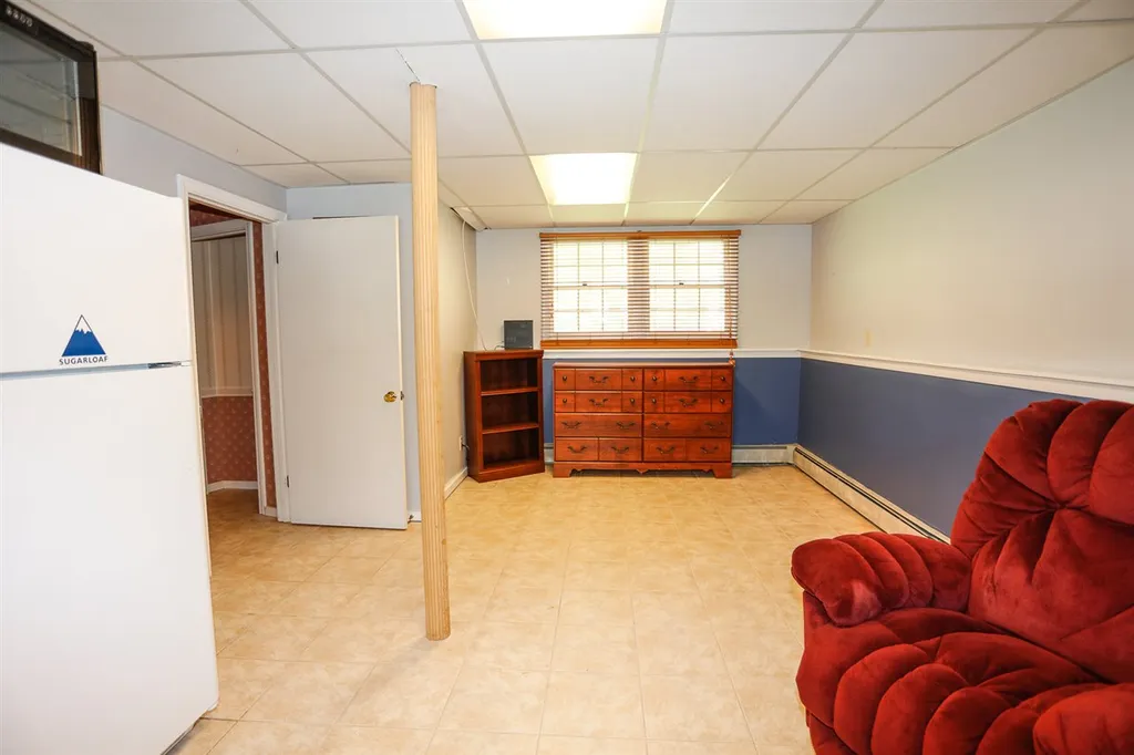 19 Cranbrook Lane Dover NH 03820