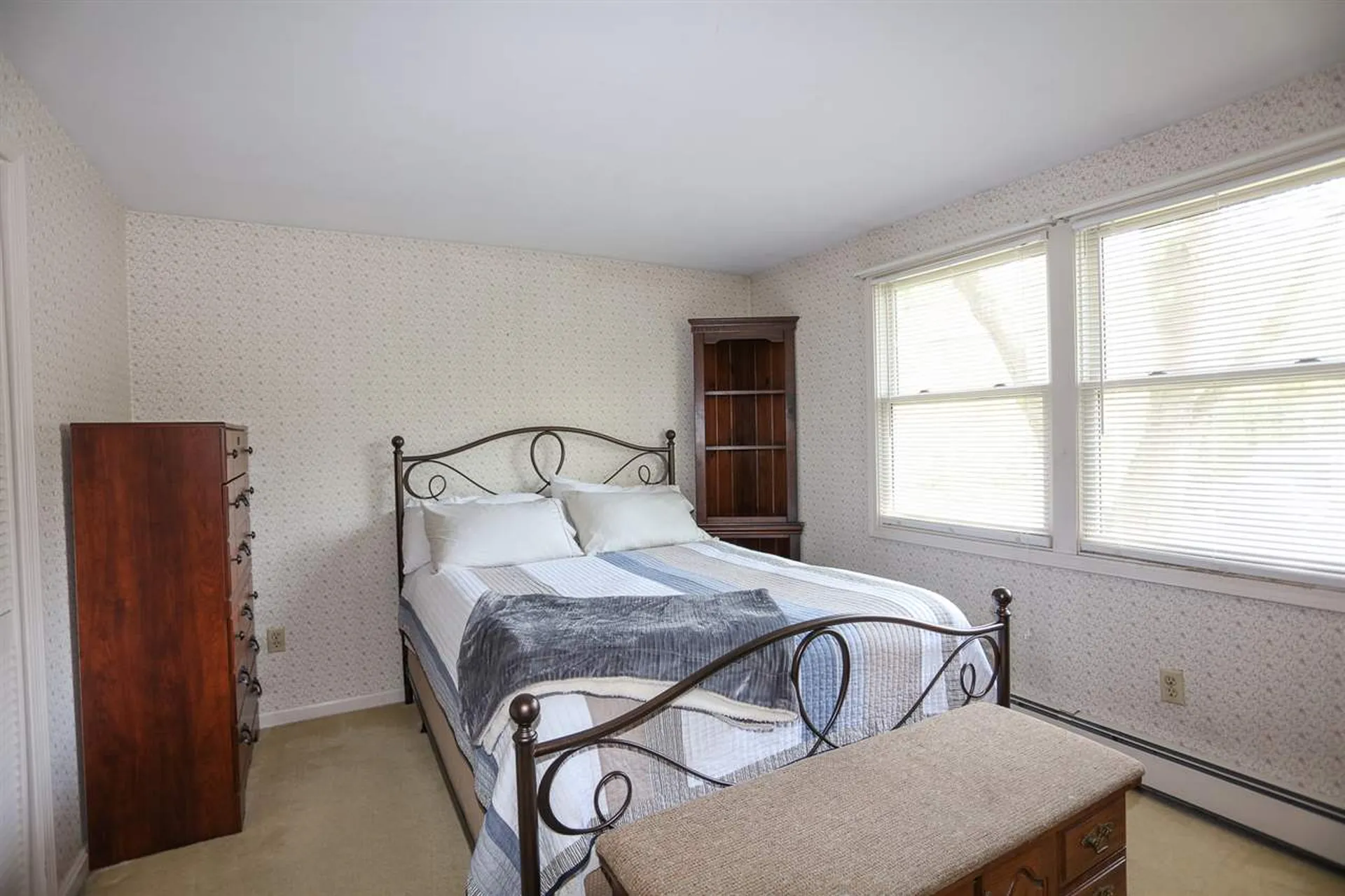 19 Cranbrook Lane Dover NH 03820