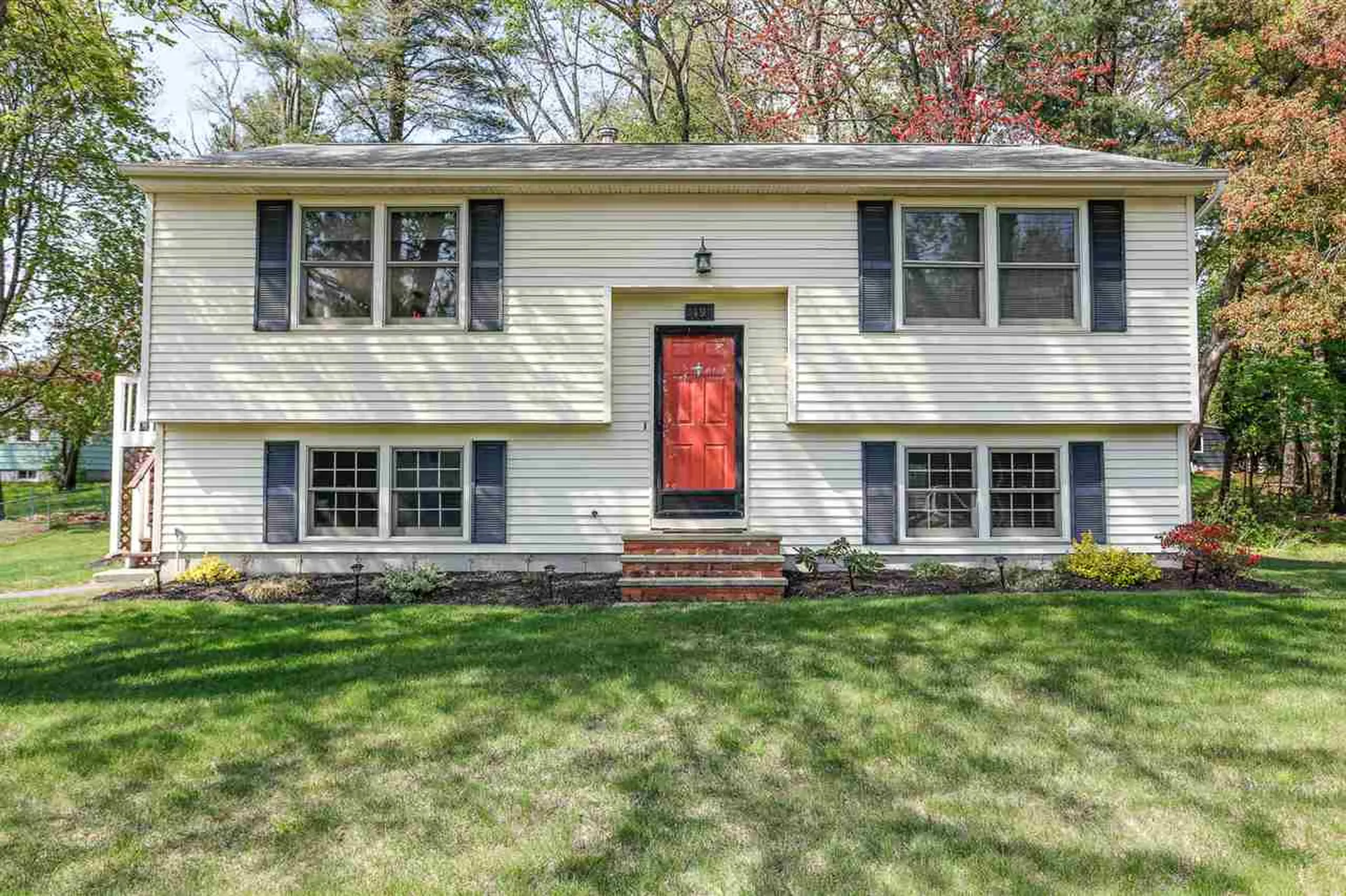 19 Cranbrook Lane Dover NH 03820