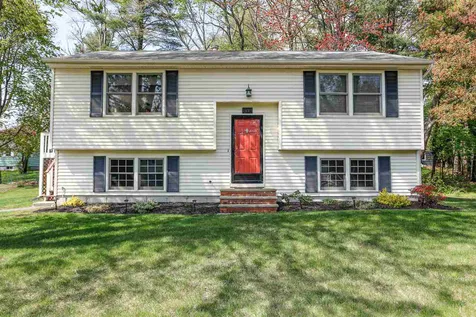 19 Cranbrook Lane Dover NH 03820