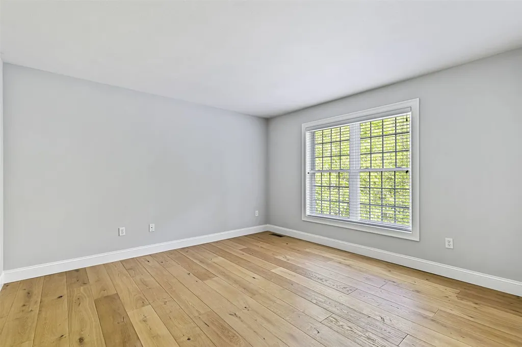 49 Barrett Farm Drive Greenland NH 03840
