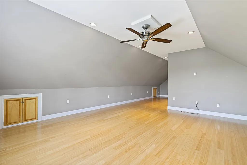 49 Barrett Farm Drive Greenland NH 03840