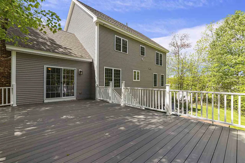 49 Barrett Farm Drive Greenland NH 03840