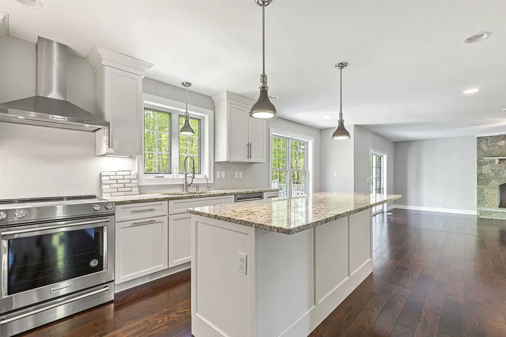 49 Barrett Farm Drive Greenland NH 03840