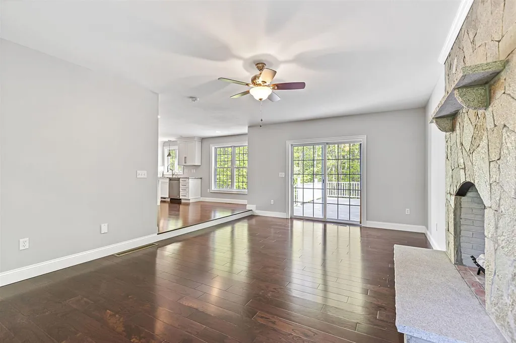 49 Barrett Farm Drive Greenland NH 03840