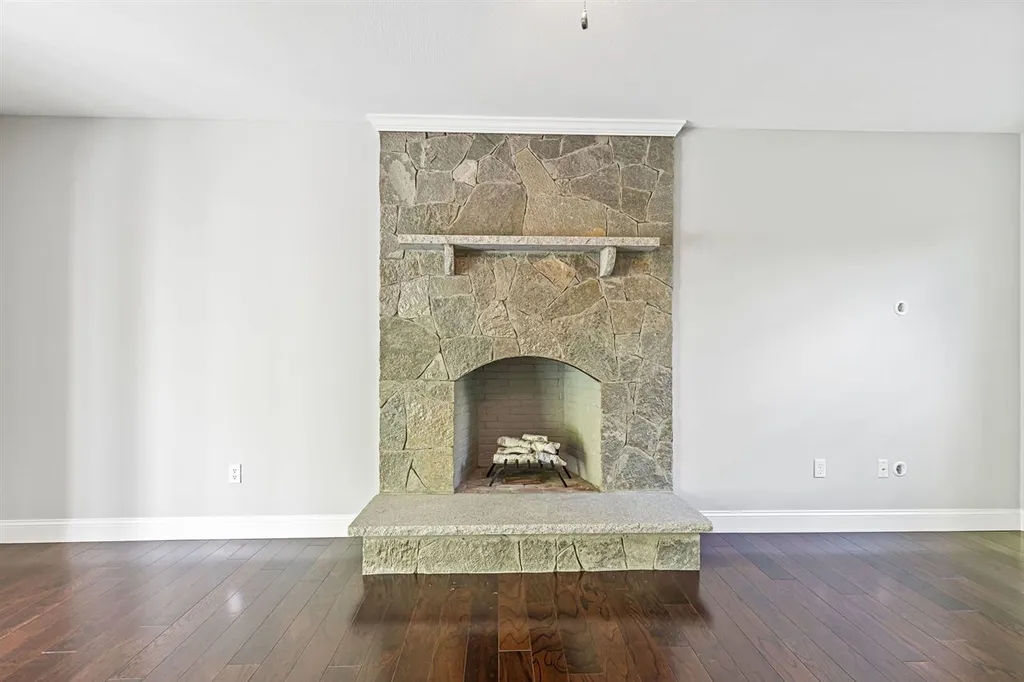 49 Barrett Farm Drive Greenland NH 03840