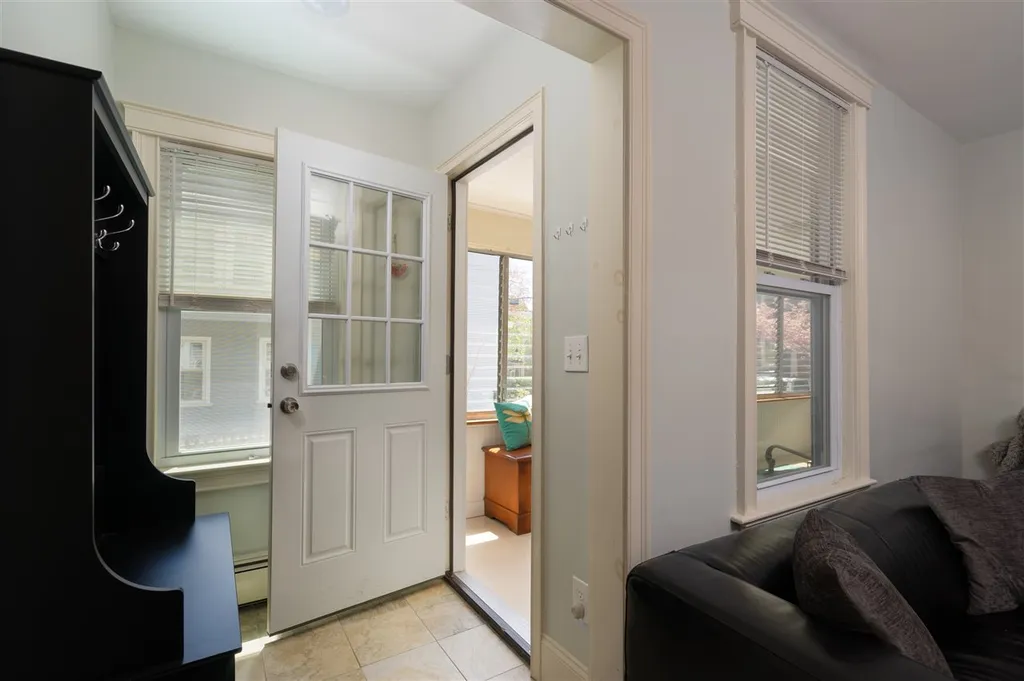 83 Cabot Street Portsmouth NH 03801