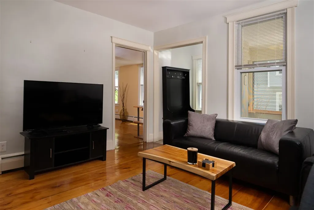 83 Cabot Street Portsmouth NH 03801