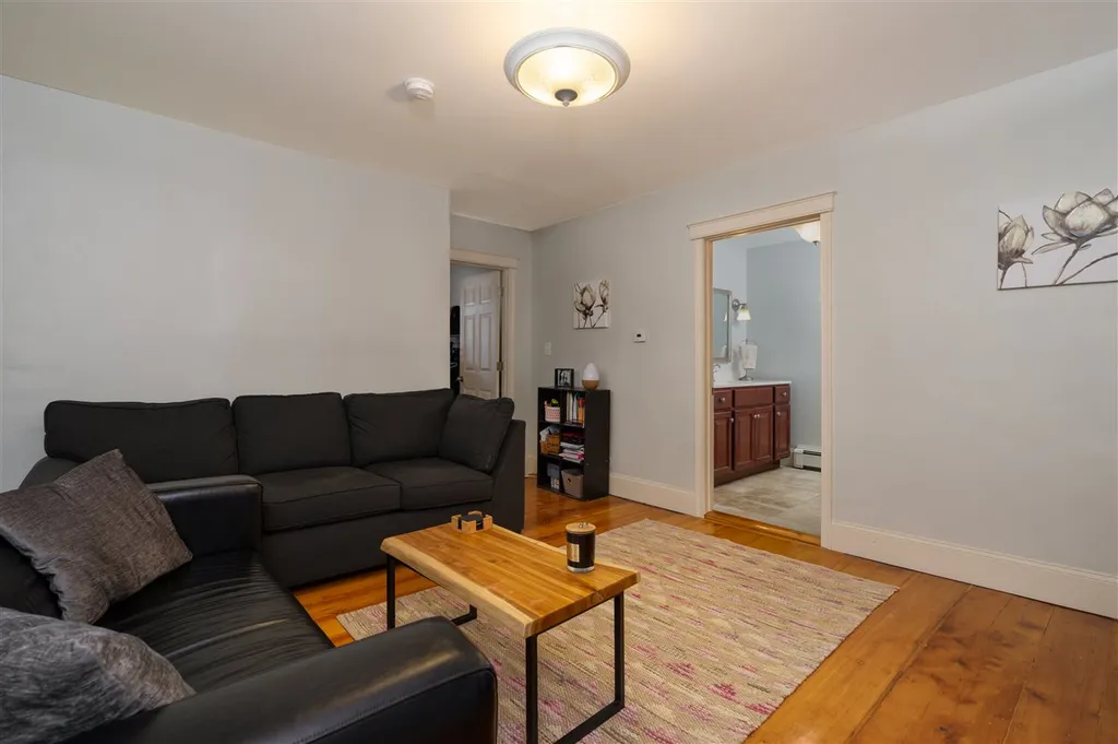 83 Cabot Street Portsmouth NH 03801