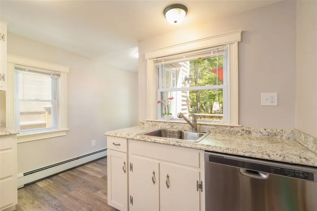 83 Cabot Street Portsmouth NH 03801