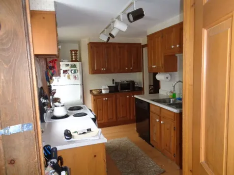513 School House Road Brookfield VT 05036