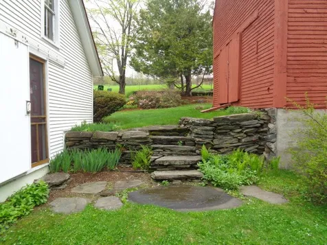 513 School House Road Brookfield VT 05036