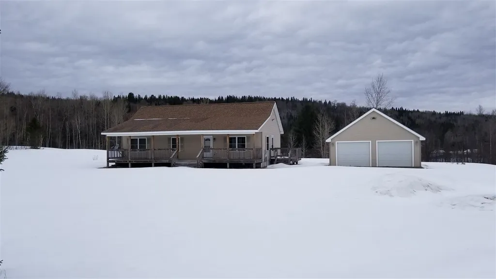 64 Nash Road Colebrook NH 03576