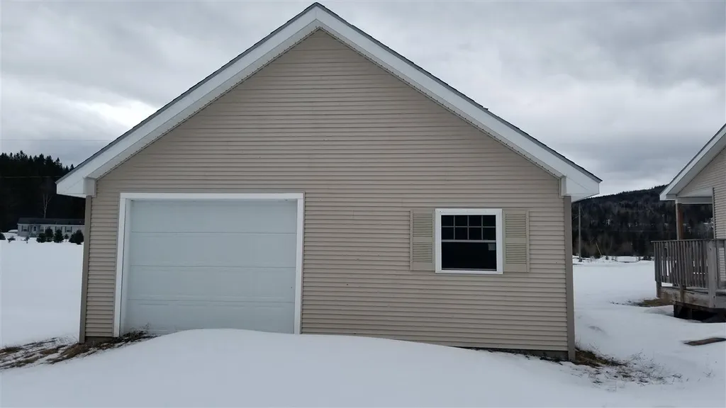64 Nash Road Colebrook NH 03576