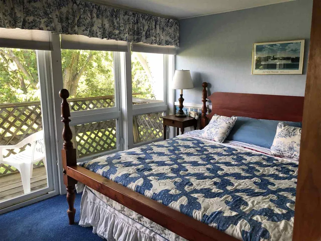 2006 Lake Street Bridport VT 05734
