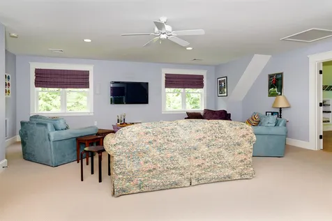 21 Patriots Road Stratham NH 03885