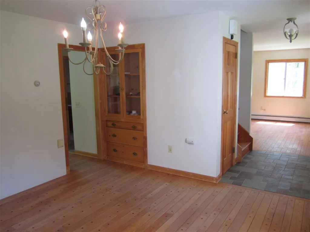 1407 Route 103a New London NH 03257