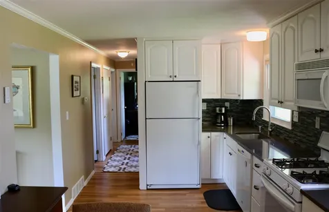 72 Suzanne Drive Portsmouth NH 03801
