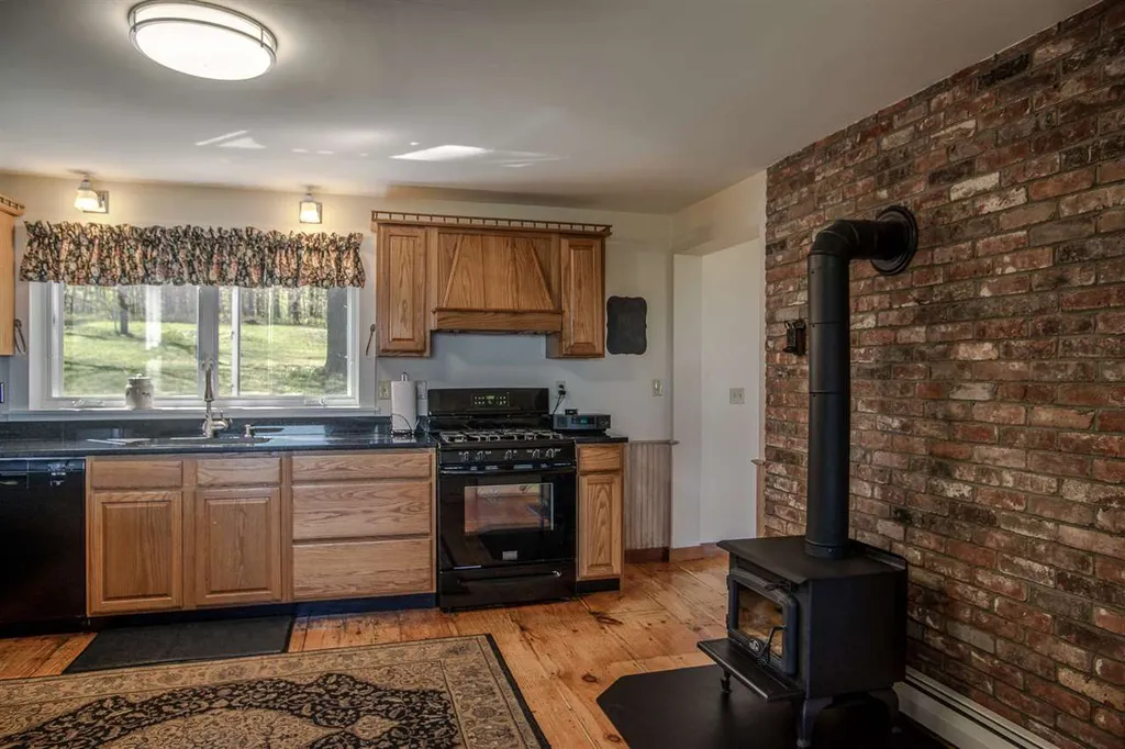1470 Ames Hill Road Brattleboro VT 05301
