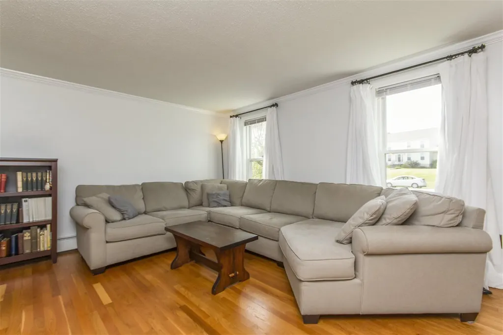 15 Adams Pond Road Derry NH 03038